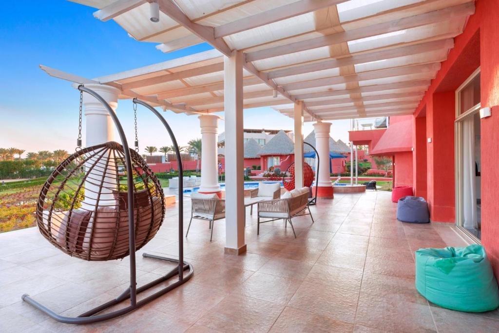 Pickalbatros Laguna Vista Villa with Sea View