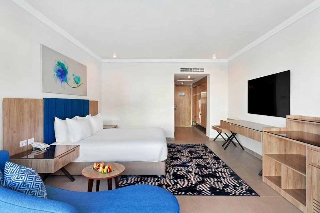 Pickalbatross3 Blue Spa Resort Deluxe Room with Pool View