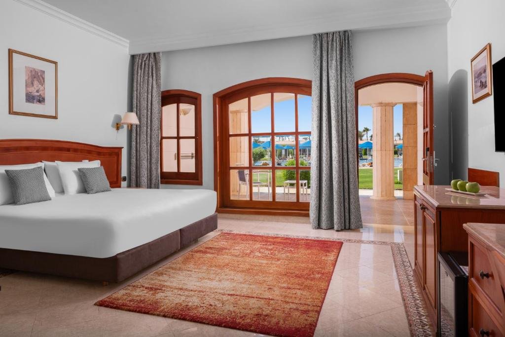 Golf Beach Executive Bungalow