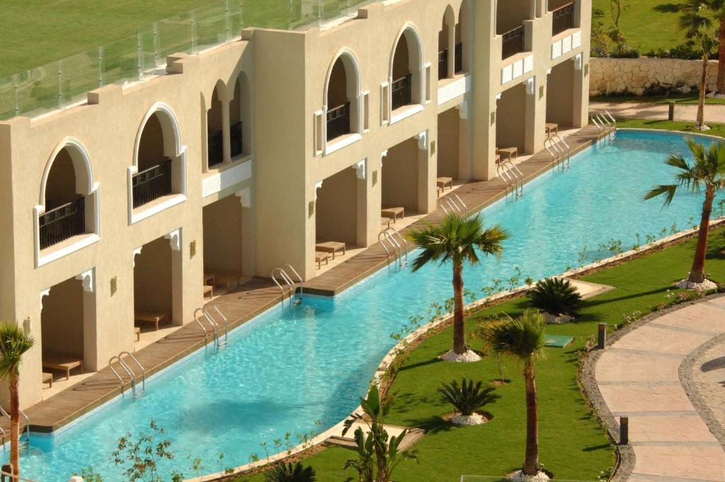 Sunrise Arabian Beach Resort - Deluxe Swim-Up Room (Adults Only) 👨‍👩‍👦 - $325
