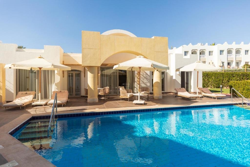 Sunrise Diamond Beach Resort - Royal Villa - Posh Club 👨‍👩‍👦 - $1,789