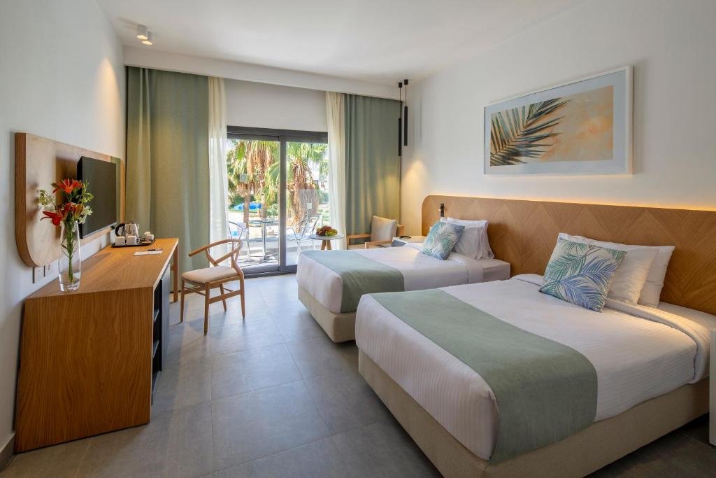 Amphoras Beach - Corner Suite Pool View1 Adults 1 child