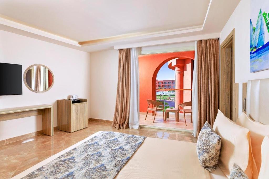 Pickalbatros Laguna Vista Aqua Park - 24 HRS All Inclusive - Deluxe Family Room (2 Adults) 👤👤 - $309