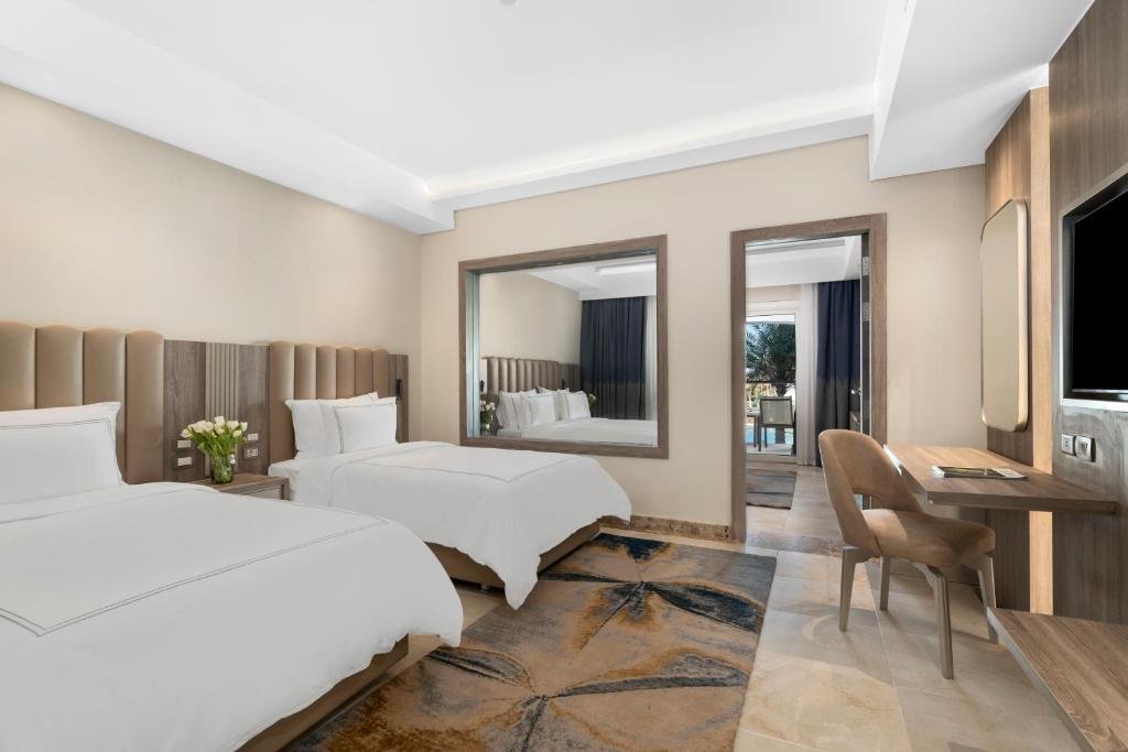 Rixos Radamis Sharm El Sheikh - Family Room - Blue Planet 👨‍👩‍👦 - $588