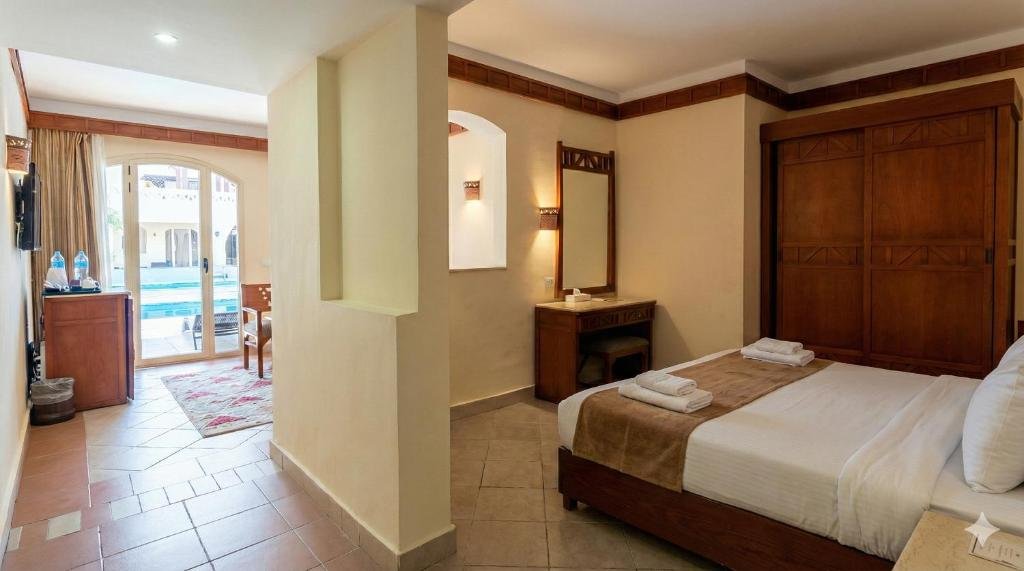 Regency Plaza Aqua Park & Spa Resort - Royal Family 2 Bed Rooms 👨‍👩‍👦 - $1,322